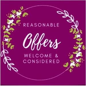 I Love Offers 💞
Reasonable Offers welcome and considered!